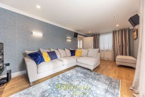 lounge- click for photo gallery